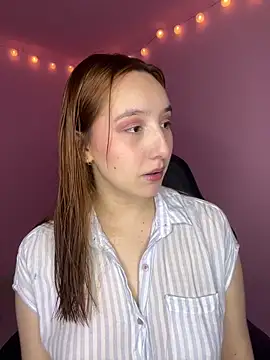 Davne  online show from December 2025 10:24:01 PM