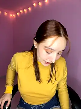 Davne  online show from November 2025 09:15:01 PM