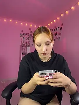 Davne  online show from May 2026 09:43:02 PM