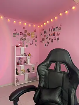 Davne  online show from February 2026 03:18:02 AM