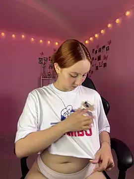 Snapshot of Davne_ chatting on June 2026 01:14:01 AM Davne online show from June 2026 01:14:01 AM