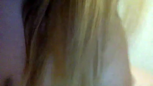 Snapshot of Blue-Coxy chatting on May 2026 09:22:02 PM Blue-Coxy online show from May 2026 09:22:02 PM
