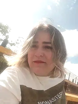 sexy aurora ourdoors online show from November 2025 02:50:01 PM