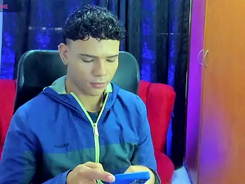 secret justin7 online show from November 2025 11:54:01 AM