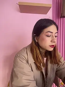 MaddieHunter online show from January 2026 01:07:01 PM