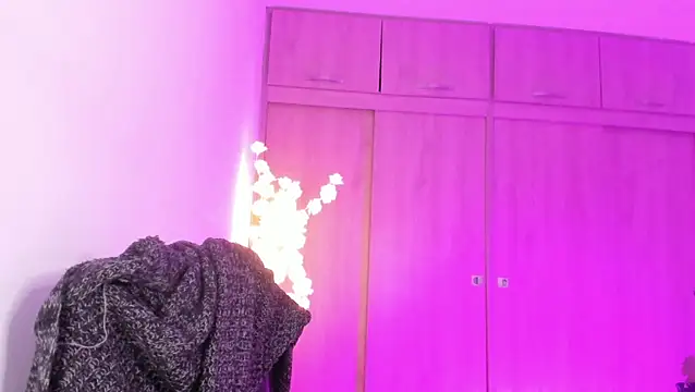 MaddieHunter online show from May 2026 02:40:02 PM