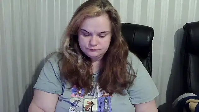 Snapshot of HarmonyKareraa chatting on December 2025 07:42:02 AM HarmonyKareraa online show from December 2025 07:42:02 AM