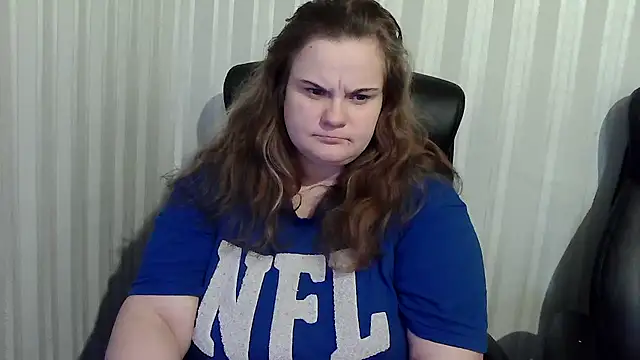 Snapshot of HarmonyKareraa chatting on November 2025 01:33:01 PM HarmonyKareraa online show from November 2025 01:33:01 PM