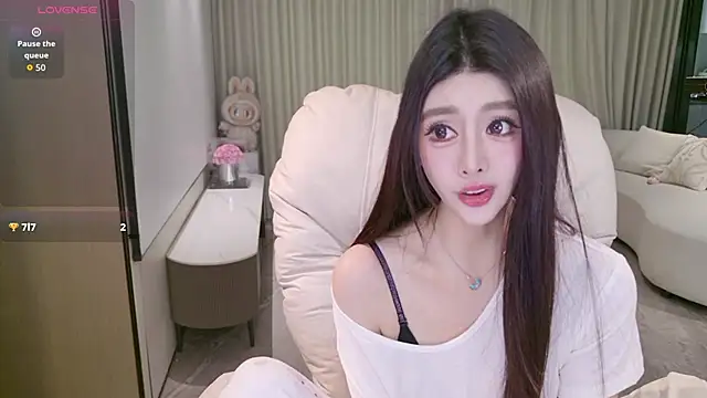 LULUbbaby 520 online show from December 2025 04:01:01 AM