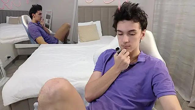 MoonlinSkinn online show from February 2026 01:01:01 AM