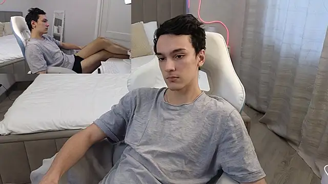 MoonlinSkinn online show from January 2026 08:07:02 AM