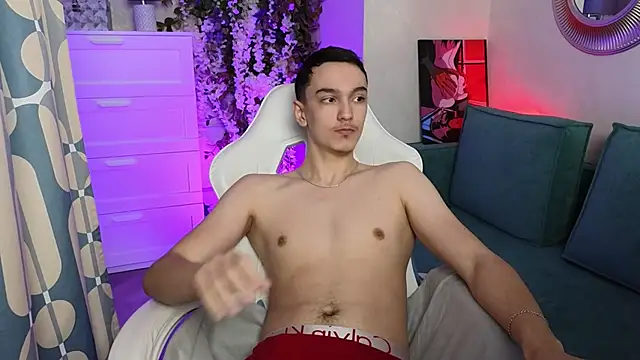 MoonlinSkinn online show from February 2026 01:06:01 AM