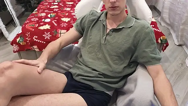 MoonlinSkinn online show from December 2025 08:05:01 AM