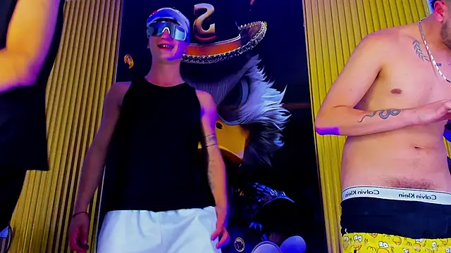 Snapshot of Thegolden_boys chatting on November 2025 05:18:01 AM Thegolden boys online show from November 2025 05:18:01 AM