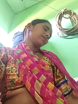 Uma sain online show from April 2026 10:11:01 AM