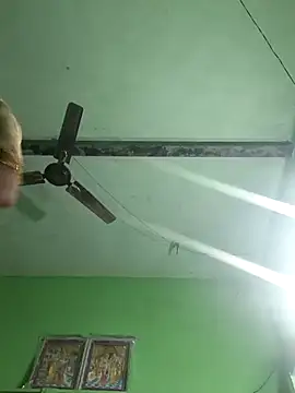 Uma sain online show from March 2026 03:57:02 PM