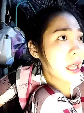 Lin-kute98 online show from February 2026 11:31:01 AM