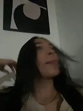 Snapshot of KarolRojas_22 chatting on June 2026 07:36:01 AM KarolRojas 22 online show from June 2026 07:36:01 AM