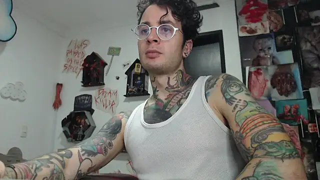 CryBoy13 online show from December 2025 03:51:01 AM