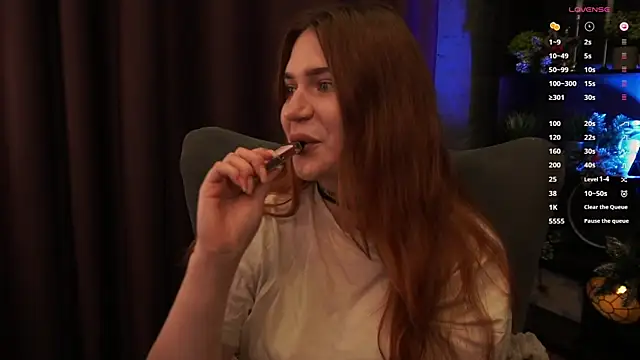 LucyLuice online show from December 2025 05:09:02 AM