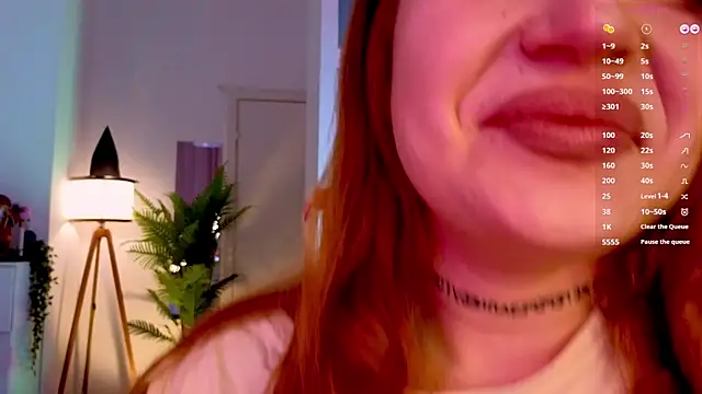 LucyLuice online show from December 2025 06:47:02 AM