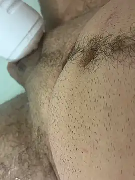 2addictivelyhorny online show from April 2026 10:44:02 AM