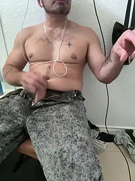 2addictivelyhorny online show from June 2026 10:11:01 PM