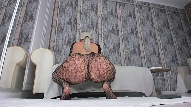 SexyElisabeth online show from October 2025 04:59:02 PM