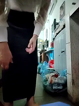 LianLaz online show from December 2025 10:14:02 AM