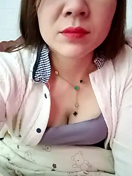 Lily-ross22 online show from February 2026 04:28:02 PM