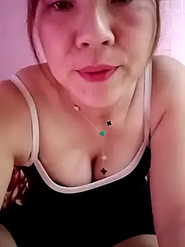 Lily-ross22 online show from February 2026 06:10:01 AM