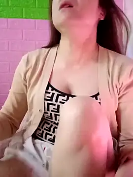 Lily-ross22 online show from February 2026 03:24:01 AM