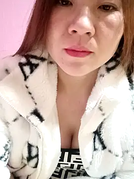 Lily-ross22 online show from November 2025 07:25:01 PM