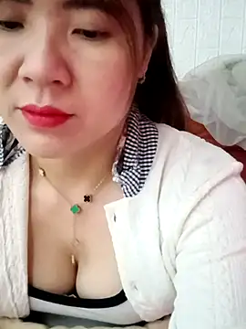 Lily-ross22 online show from February 2026 04:22:01 AM