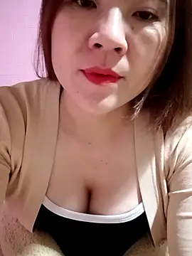 Lily-ross22 online show from December 2025 04:23:02 PM