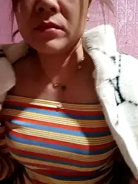 Lily-ross22 online show from November 2025 11:49:01 PM