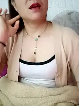 Lily-ross22 online show from February 2026 06:33:02 AM