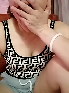 Lily-ross22 online show from July 2026 05:42:02 PM