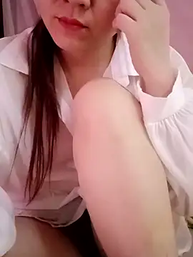 Lily-ross22 online show from April 2026 06:53:02 PM