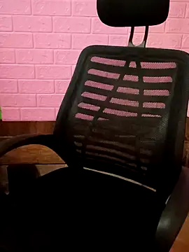 Lily-ross22 online show from June 2026 04:21:02 AM