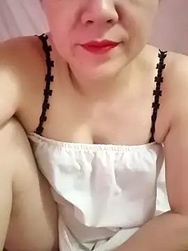 Lily-ross22 online show from May 2026 05:47:02 AM