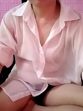 Lily-ross22 online show from April 2026 05:58:01 AM