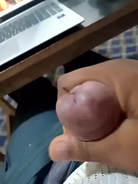 LovelyHughes online show from January 2026 11:11:02 PM