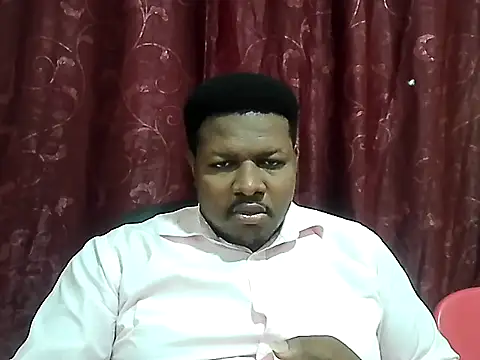 LovelyHughes online show from December 2025 06:51:02 AM