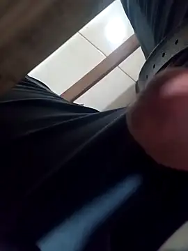 LovelyHughes online show from February 2026 10:20:01 PM