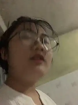 lau-2 online show from December 2025 12:37:01 PM