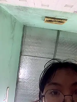 lau-2 online show from December 2025 12:07:02 PM