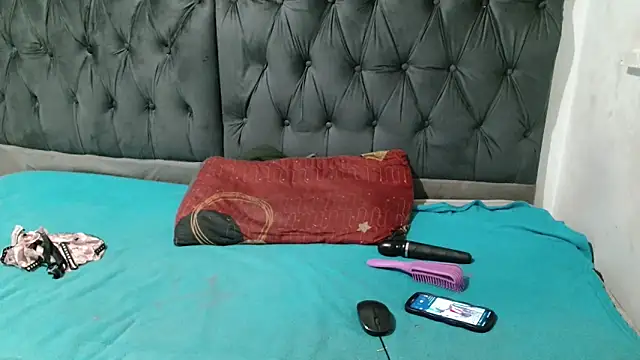 Ciara-Mia online show from March 2026 04:45:01 AM