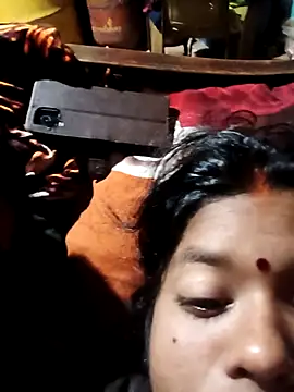 Snapshot of Curvy_Vamikaa chatting on December 2025 06:41:01 PM Curvy Vamikaa online show from December 2025 06:41:01 PM