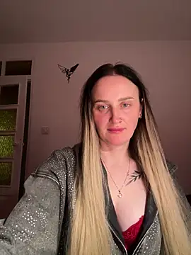 TomilaSi online show from December 2025 08:55:01 PM